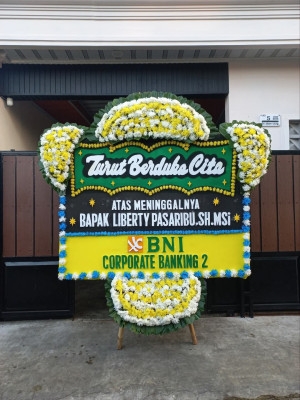 Papan Bunga Duka di Sumber Jaya