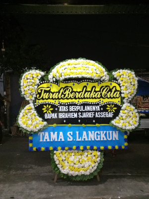 Papan Bunga Duka di Sumber Jaya