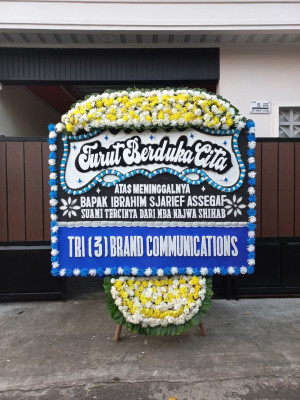 Papan Bunga Duka di Sumber Jaya